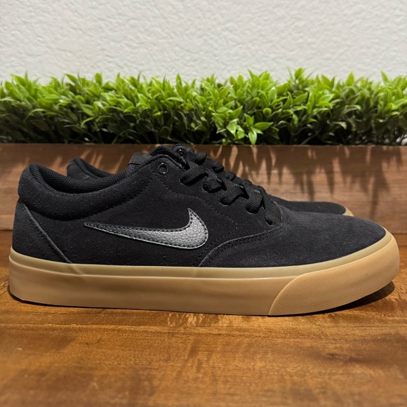 Nike Charge Suede “Sample” Black/ Gum Brown Anthracite IB2750-003 Men’s Size 9